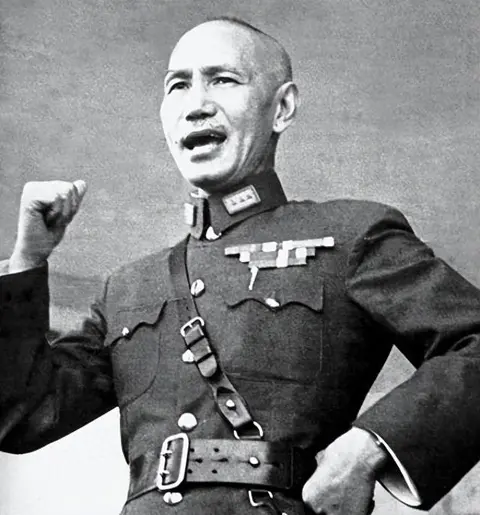 林彪去世后,蒋介石收到林彪与戴笠的一份密谈文件,看后拍桌大骂