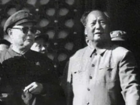 76年叶剑英为主席守灵时,假借见外宾突然离开,却与一人秘密会面